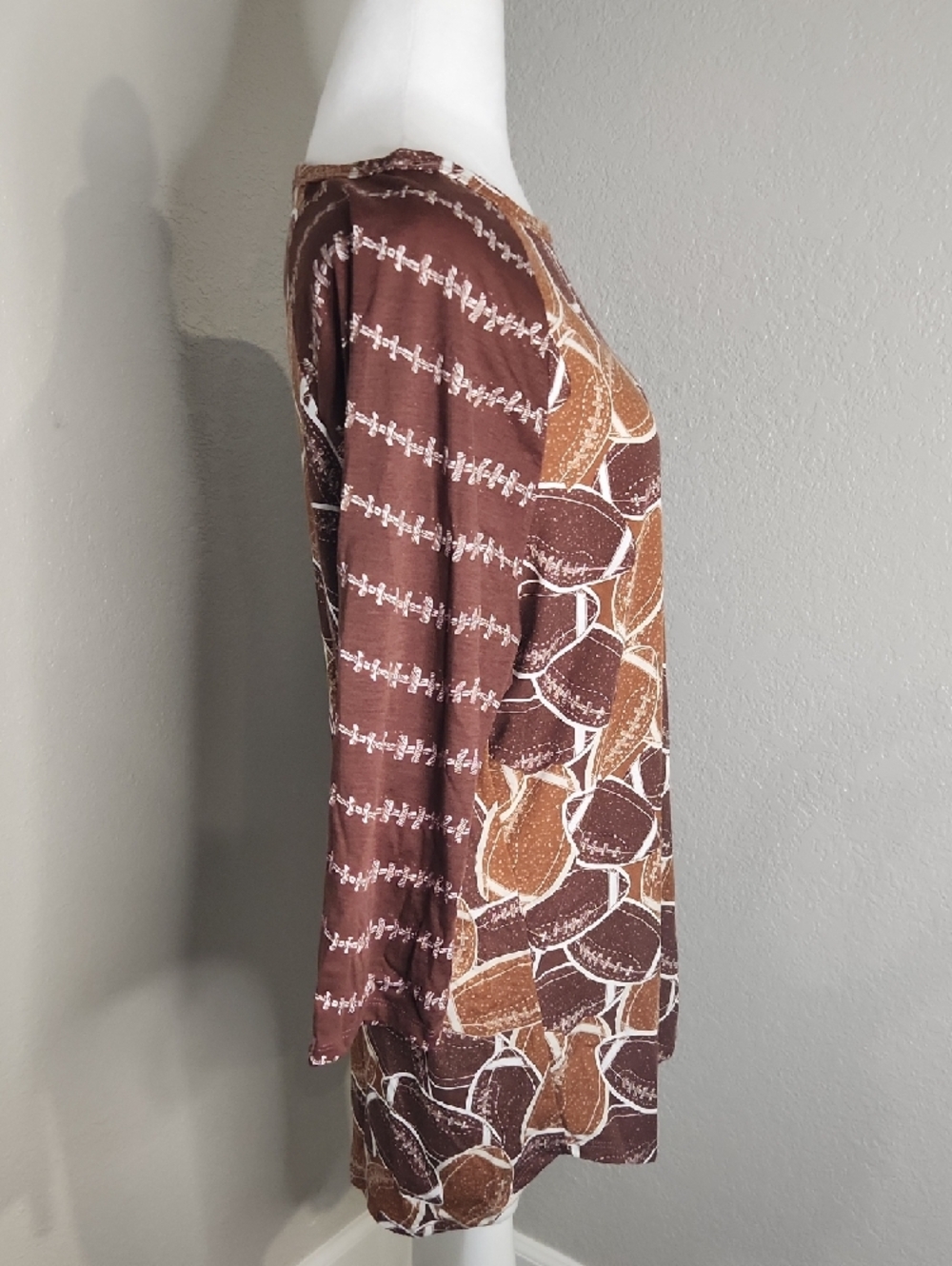 NWT Lularoe Randy Brown & Tan Football Print Tunic XL - Picture 3 of 6
